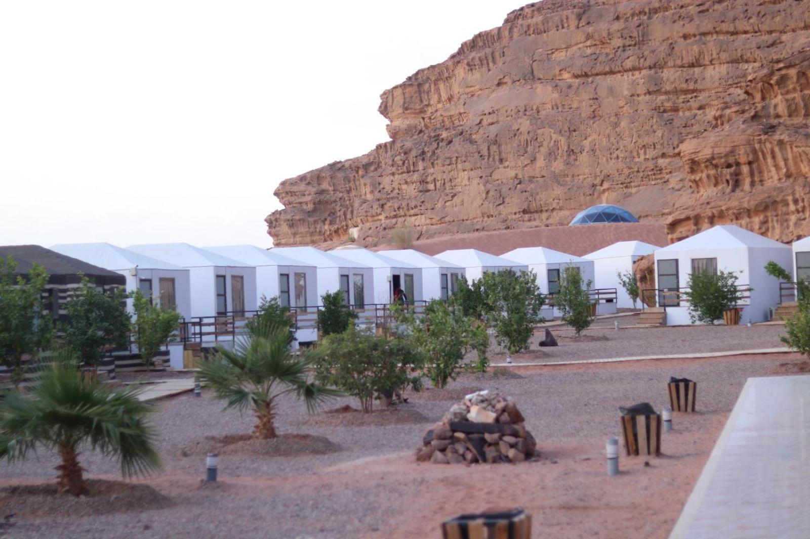 Sharah Luxury Camp Hotel Wadi Rum Exterior photo