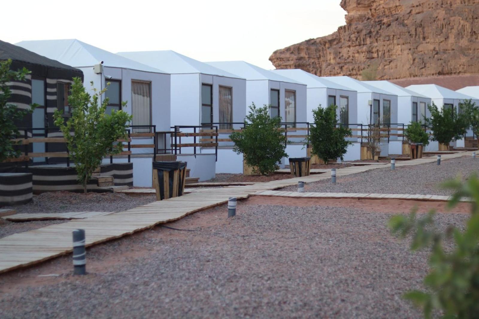 Sharah Luxury Camp Hotel Wadi Rum Exterior photo