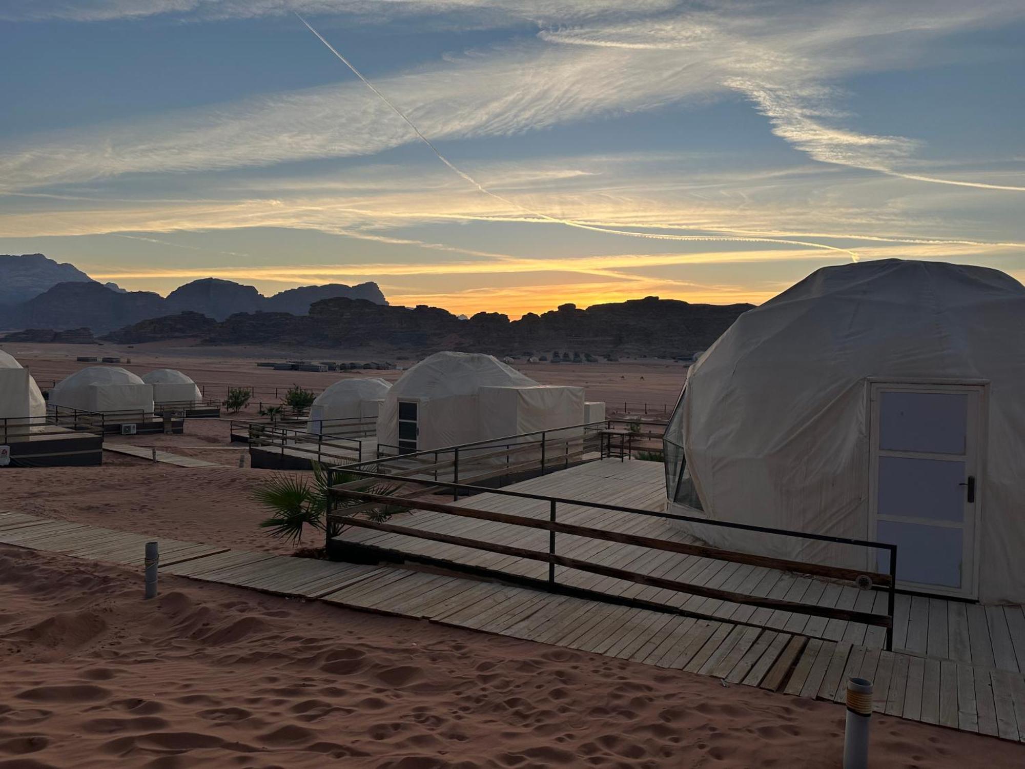 Sharah Luxury Camp Hotel Wadi Rum Exterior photo